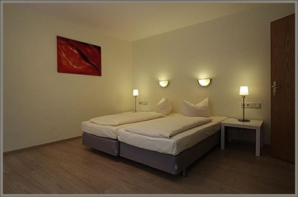 Hotel Baeren Leimen  Oda fotoğraf
